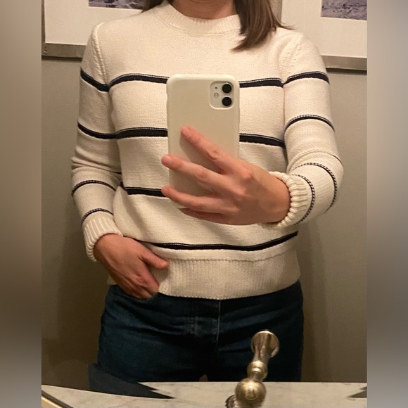 Jenni Kayne white/navy stripped knit sweater - Picture 6 of 7